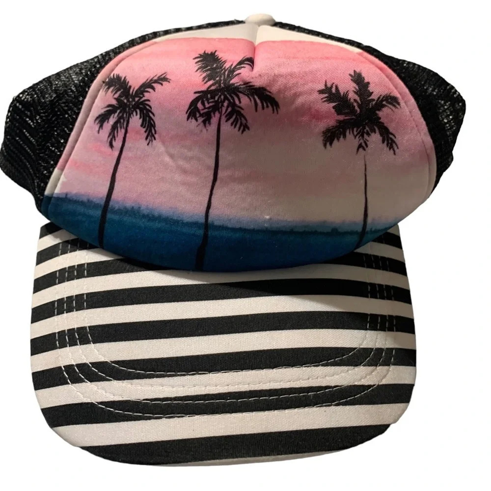 Roxy women's sunset Trucker hat